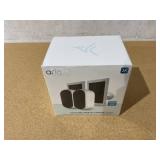 ARLO The Essential 2K Camera & Solar Panel Starter Plus Bundle