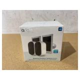 ARLO The Essential 2K Camera & Solar Panel Starter Plus Bundle