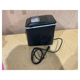 Avanti 26 lb Bullet Ice Maker, Black Stainless Steel