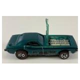 1970 REDLINE Hot Wheels "Bye-Focal" With Button Nice Condition (Bottom Rough Casted)