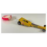1971 REDLINE Hot Wheels " The Snake " Rear Engine Dragster With Parachute Nice Condition