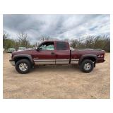 2000 Chevrolet Silverado 2500 HD Extended Cab Short Bed