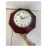 Vintage Decor Lot Featuring Hammond Clock and Wooden Platter