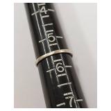 Exquisite Sterling Silver Floral Design Ring