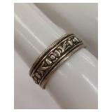 Beautiful Sterling Silver Intricate Floral Design Ring