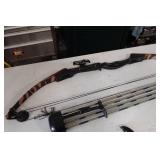 Vintage RH Compound Bow with Accessories