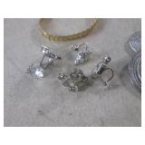 (EC1) Assorted Fashion Jewelry Most...