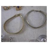 (EC1) Assorted Fashion Jewelry Most...