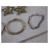 (EC1) Assorted Fashion Jewelry Most...