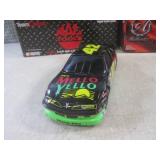 (CS) 2 Diecast Metal Race Cars 1:24...