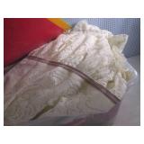 (G-1) Tote Full of Assorted Tablecl...