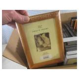 (EW3) Box of Assorted Picture Frame...