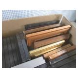 (EW3) Box of Assorted Picture Frame...