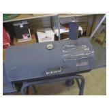 (BR1) CharBroil Offset Smoker/Grill...