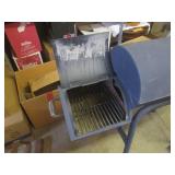 (BR1) CharBroil Offset Smoker/Grill...