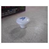 (CS) 22 White w/Blue Flowers Cabine...