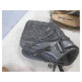 (CSB) 3 Baseball Gloves - Rawlings,...