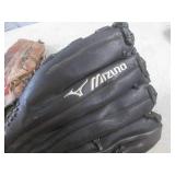 (CSB) 3 Baseball Gloves - Rawlings,...