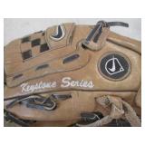 (CSB) 3 Baseball Gloves - Rawlings,...