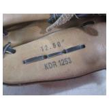 (CSB) 3 Baseball Gloves - Rawlings,...