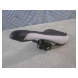 (EC1) Schwinn Bicycle Seat...