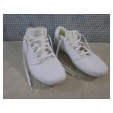 (BS) Nike Cheer Shoes Size 9.5...
