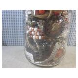 (EC1) Jar Full of Assorted Fashion ...