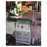 Schumacher® Fast Charger Starter Charger 12 Volt 2/40/200 Amp | Wheeled SE-2001