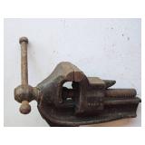 Mini Bench-Top Vise 1-1/2"-grip
