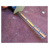 Snap-Cut® Electric 16" Hedge Trimmer 8716