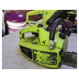 Poulan XX Gasoline-Powered Chainsaw 12" Bar (Green/Black)