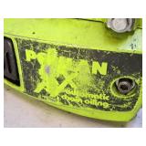 Poulan XX Gasoline-Powered Chainsaw 12" Bar (Green/Black)