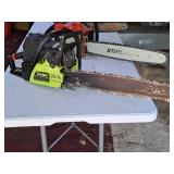 Poulan 3450 Gasoline-Powered Chainsaw 20" Bar (Green/Black)