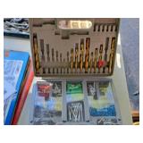 Wall Anchor and Screw Set