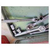 1/4"-drive Socket Set with Metal Case (green)