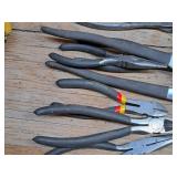 Lot of (6) Assorted Hand Tools - Cutters, Pliers, Needlenose Pliers