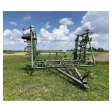 John Deere 1000 Field Cultivator