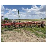 IH 720 Moldboard Plow