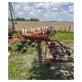 IH 720 Moldboard Plow