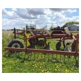 IH 720 Moldboard Plow