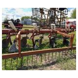 IH 720 Moldboard Plow