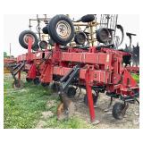 IH 183 12 Row Cultivator