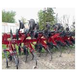 IH 183 12 Row Cultivator