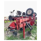 IH 183 12 Row Cultivator