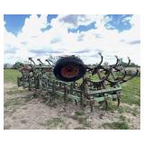 John Deere 14ft 3pt Field Cultivator