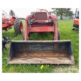 International 674 Tractor with  Hydraulic Freeman Loader