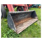 International 674 Tractor with  Hydraulic Freeman Loader