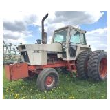 J.I. Case 1370 Tractor 504 engine, powershift, 18.4 38 rear tires, duals