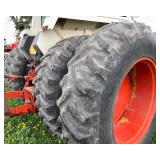 J.I. Case 1370 Tractor 504 engine, powershift, 18.4 38 rear tires, duals