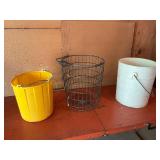 Large Wire Gathering Backet with Two Plastic Buckets